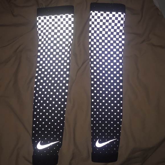 nike running arm sleeves